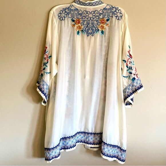 Johnny Was Utopia Kimono 100% Silk Floral Letter Embroidered Cream Blue Size XL - Picture 13 of 16